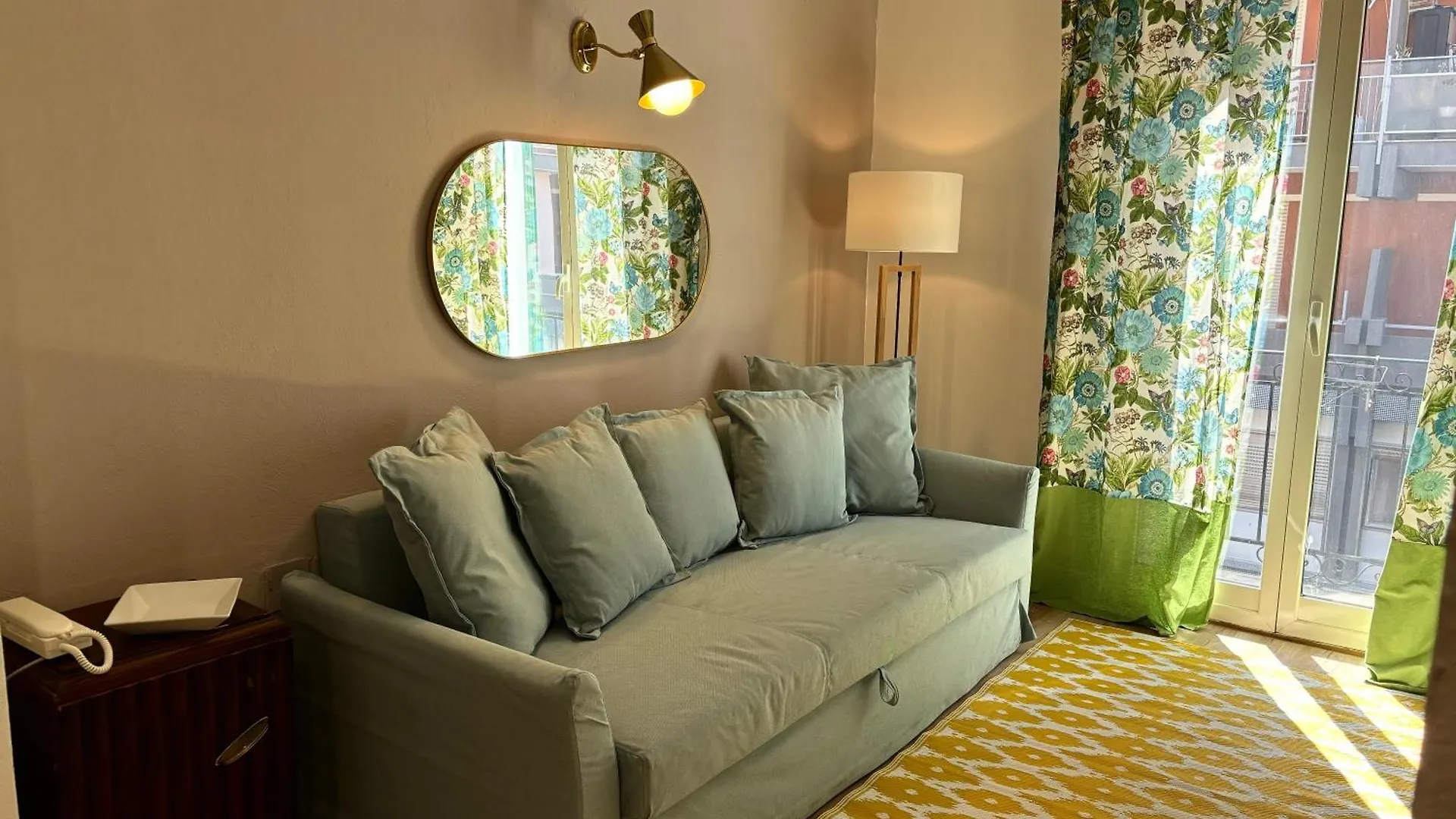 Casa Papel Villa Palermo 0*,